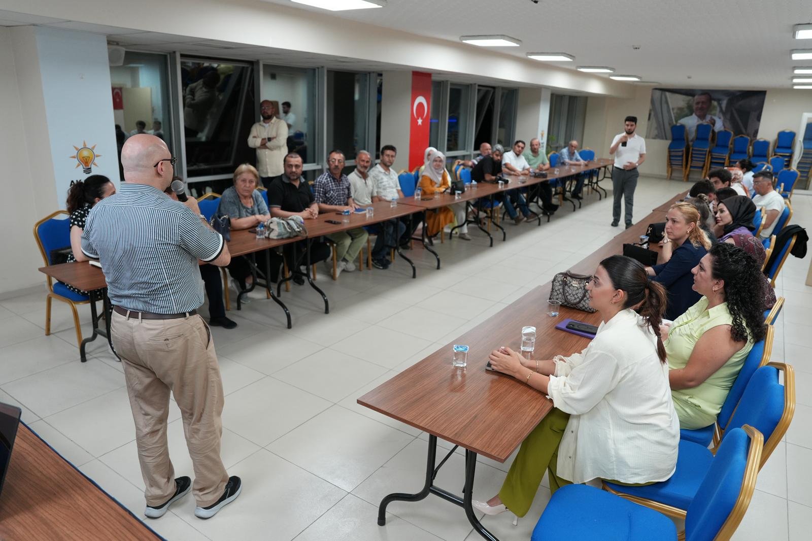 AK Parti Silivri’de Dijital Medya Eğitim Programı Gerçekleştirildi