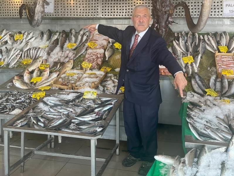 BALIKÇI KENAN’DA UCUZ BALIK KAMPANYASI DEVAM EDİYOR