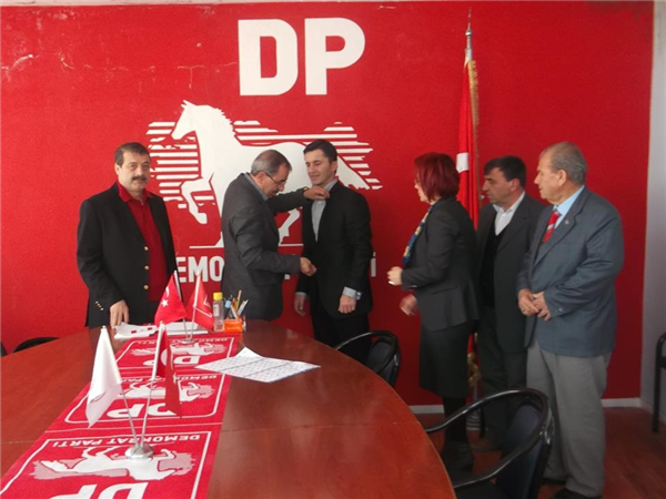 YENİHAYAT DEMOKRAT PARTİYE GEÇTİ